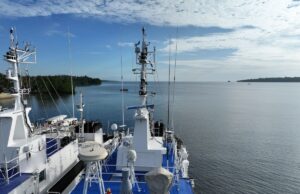 O Intendente está construindo uma mente coletiva marítima Quartermaster's SmartMast system set up on a vessel