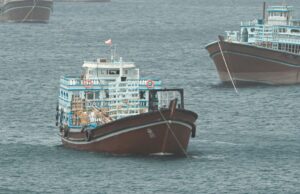 O Irã afirma ter coordenado a passagem de 26 navios para fora de Ormuz em 24 horas O Irã afirma ter coordenado a passagem de 26 navios para fora de Ormuz em 24 horas