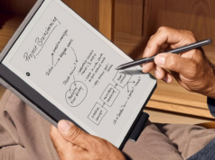 O Kindle Scribe mais barato da Amazon finalmente chegará aos EUA em 10 de junho pessoa escrevendo no kindle scribe