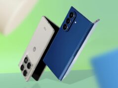O Motorola Razr Fold parece impressionante, mas eu ainda escolheria o Galaxy Z Fold 7 por este único motivo Motorola Razr 2025 cercado por contas verdes à luz do sol