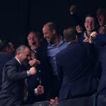 Youri Tielemans e Emi Buendia marcaram gols igualmente espetaculares no primeiro tempo para colocar o Villa firmemente no controle no intervalo, provocando comemorações jubilosas do Príncipe de Gales.