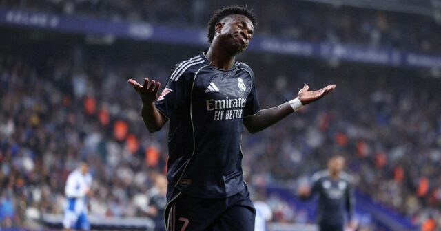 Vinicius Jr em ação.