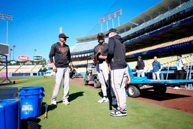 O arremessador do Giants pode se tornar o principal alvo Giants Robbie Ray trade