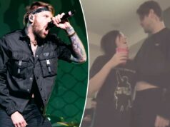 O astro do rock Beartooth, Caleb Shomo, se assume gay – enquanto sua esposa há 14 anos oferece seu apoio O astro do rock Beartooth, Caleb Shomo, se assume gay - enquanto sua esposa há 14 anos oferece seu apoio