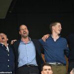 Da esquerda para a direita: Ben Dawes, Príncipe William, Jake van Cutsem, Edward van Cutsem