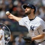 O arremessador do New York Yankees, Jake Bird (59), lança um arremesso contra o Baltimore Orioles.
