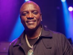O cantor Akon diz que não permite que suas múltiplas esposas tenham outros parceiros Polyamorous Ne-Yo revela se suas três namoradas podem namorar outros homens