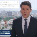 Tony Dokoupil reportando para CBS Evening News de Taiwan.