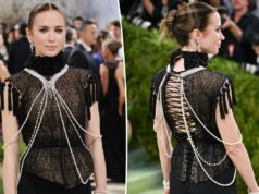 O colar de pérolas e diamantes do Met Gala 2026 de Emily Blunt vale meio milhão de dólares O colar de pérolas e diamantes do Met Gala 2026 de Emily Blunt vale meio milhão de dólares