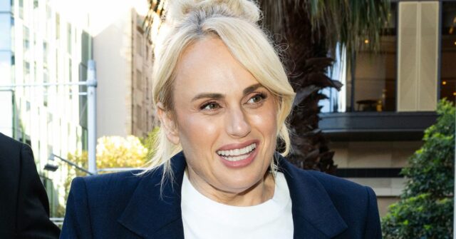 O confronto final se passa na luta feroz de Rebel Wilson com a co-estrela

