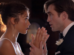 O drama está sendo transmitido? Como assistir ao romance A24 de Zendaya e Robert Pattinson. Robert Pattinson confortando Zendaya em 'The Drama'