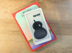 O e-reader Durobos Krono é o e-reader perfeito para o tamanho da palma da mão – e uma ótima alternativa para Kindle e Kobo A tela de bloqueio de um leitor eletrônico Durobo Krono