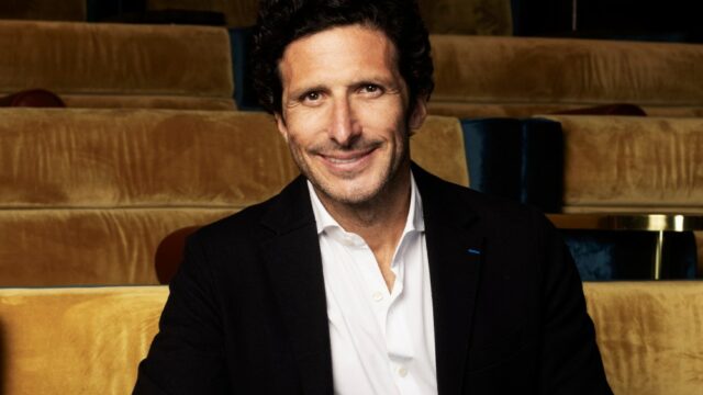 O empresário de tecnologia francês Adrien Nussenbaum lança Palatio Films com o filme de Daniel Auteuil em Cannes, 'When Night Falls'
