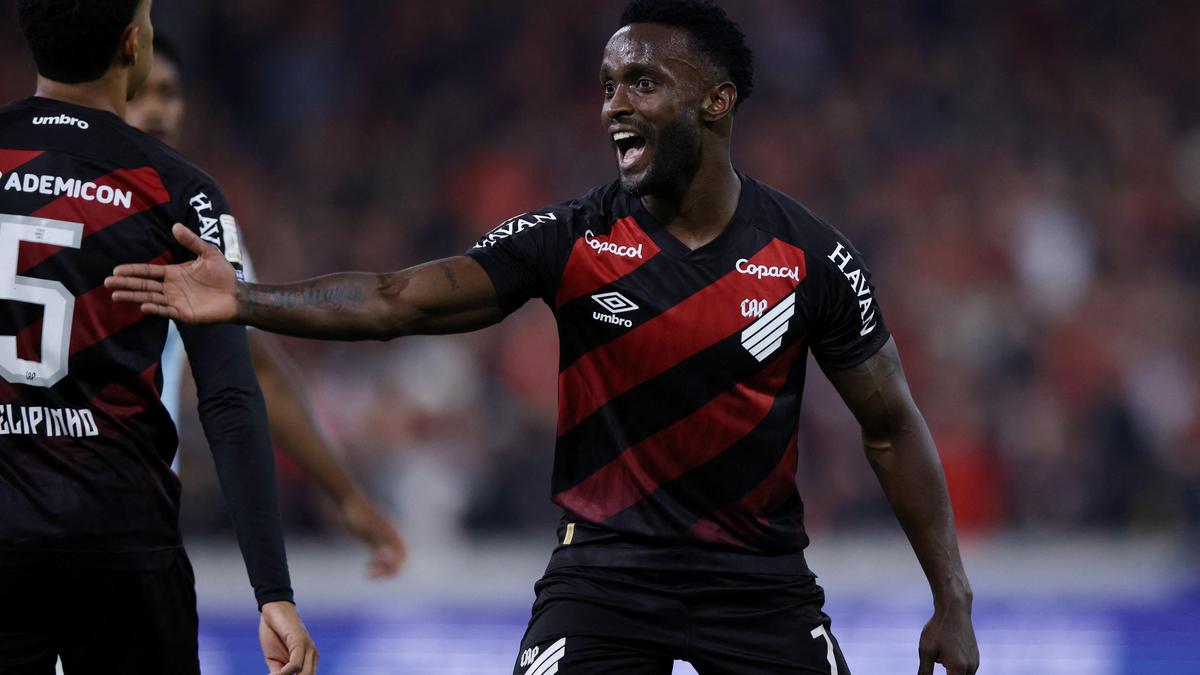 O ex-atacante do Chennaiyin FC, Stiven Mendoza, foi convocado para a seleção colombiana para a Copa do Mundo de 2026