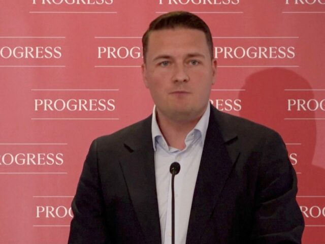 O ex-secretário de Saúde do Reino Unido, Wes Streeting, anuncia oferta para substituir Starmer

