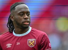O ex-zagueiro do Man Utd Aaron Wan-Bissaka foi vinculado à transferência de £ 10 milhões da Premier League do rebaixado West Ham O ex-zagueiro do Man Utd Aaron Wan-Bissaka foi vinculado à transferência de £ 10 milhões da Premier League do rebaixado West Ham