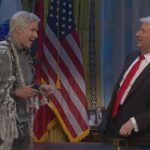 Will Ferrell apresentou o final da 51ª temporada do SNL na noite de sábado, abrindo o show como o fantasma de Epstein ao lado de Trump, de James Austin Johnson, na foto acima
