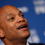 O governador democrata de Maryland, Wes Moore, diz que permitiria que filho menor de idade fizesse a 'transição' para o sexo oposto
