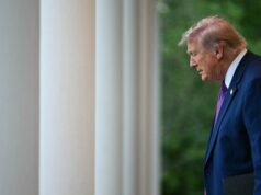 O governo dos EUA concorda em retirar as reivindicações fiscais contra Trump na ampliação do acordo judicial do IRS O governo dos EUA concorda em retirar as reivindicações fiscais contra Trump na ampliação do acordo judicial do IRS