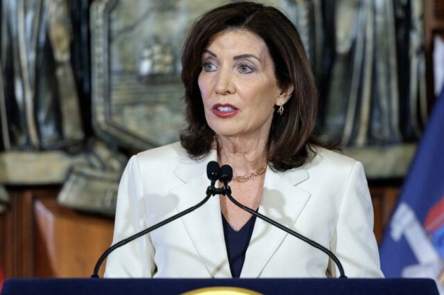 O impasse orçamentário de Hochul depende da escandalosa demanda de pensão de US$ 100 bilhões dos sindicatos
