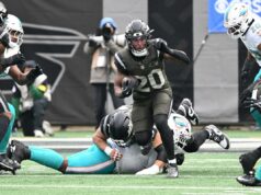 O pagamento de US $ 45,75 milhões dos Jets de Breece Hall ‘realmente foi diferente’ O running back dos Jets, Breece Hall (20), comemora após um touchdown.