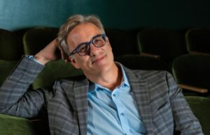 O produtor de ‘Conclave’ Michael Jackman se junta a ‘Mansour’ enquanto a France TV Distribution lança ‘Ducks’ em Cannes (EXCLUSIVO) O produtor de 'Conclave' Michael Jackman se junta a 'Mansour' enquanto a France TV Distribution lança 'Ducks' em Cannes (EXCLUSIVO)