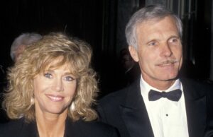 O que Jane Fonda e seu ‘ex-marido favorito’ Ted Turner disseram um sobre o outro Jane Fonda e Ted Turner na primeira saudação anual do prêmio Glasnost dos voluntários da América a Ted Turner em 22 de março de 1990 em Beverly Hills.
