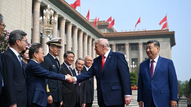O que Xi quer de Trump enquanto Pequim busca influência em cúpula de alto risco
