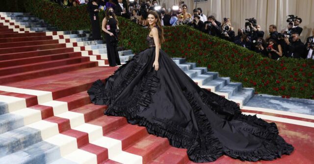 O que é o Met Gala? Suas perguntas candentes sobre a maior noite da moda respondidas