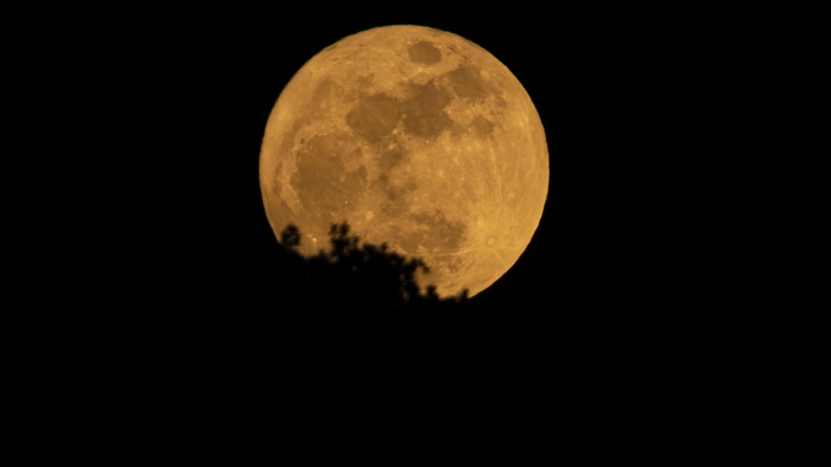 O que é uma lua azul? Por que a lua cheia de maio é tão rara.