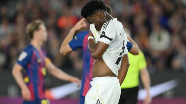 O que vem a seguir para o Real Madrid depois Kylian Mbappe, Vinicius Junior e Jude Bellingham, do Real Madrid, se alinham antes de uma partida da La Liga
