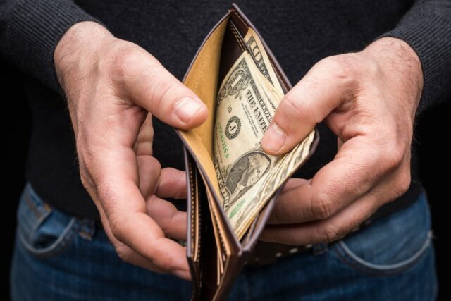 O salário digno está caindo para todos os americanos - exceto a geração Z 
