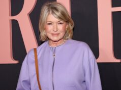 O segredo de Martha Stewart para maquiagem retocada é este spray de configuração corretivo kate hudson