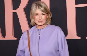 O segredo de Martha Stewart para maquiagem retocada é este spray de configuração corretivo kate hudson