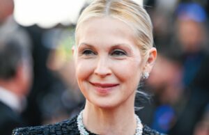 O vestido midi de Kelly Rutherford dá vibrações de mãe rica em Nova York – roube o visual Katya Holmes