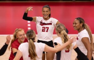 O vôlei universitário feminino ganha outro impulso com um evento de TV apresentando quatro programas importantes Nebraska outside hitter Harper Murray #27 September 24, 2025 VB vs MIchigan