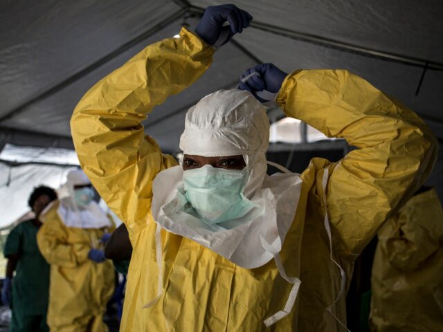OMS declara surto de Ebola na RDC e Uganda uma emergência global: O que saber
