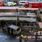 Oito mortos e 32 feridos após trem de carga bater em ônibus na Tailândia