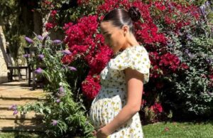 Olivia Culpo embala a barriga durante a gravidez do bebê nº 2 Olivia Culpo está grávida e espera o bebê nº 2 com Christian McCaffrey: ‘Melhor presente de aniversário’