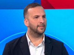 ‘Os corajosos não deveriam estar acima do escrutínio’: a surpreendente tentativa de Polanski de justificar as críticas aos heróis policiais de Golders Green, ao negar que as marchas em Gaza fazem os judeus se sentirem inseguros e ataca o Met Chief por causa da repreensão pública O líder do Partido Verde disse que as acusações de que as marchas eram focos de anti-semitismo eram uma ‘distorção’