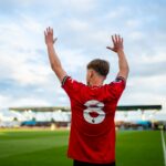 Os fãs do Man Utd estão de acordo total sobre Jim Thwaites após a apresentação na final da FA Youth Cup