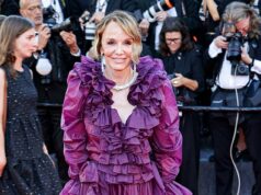 Os melhores e os piores vestidos do Festival de Cinema de Cannes: da lenda de Hollywood de 88 anos superando as estrelas mais jovens ao ator que levanta as sobrancelhas com uma boina ‘bizarra’ no tapete vermelho A tipicamente elegante atriz francesa Philippine Leroy-Beaulieu usava um vestido roxo com babados de Anthony Vaccarello