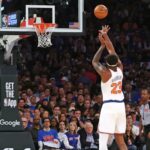 Mitchell Robinson acertou 2 de 8 na linha de lance livre durante a vitória dos Knicks por 115-104 na prorrogação sobre os Cavaliers no jogo 1 em 19 de maio de 2026 no Garden.