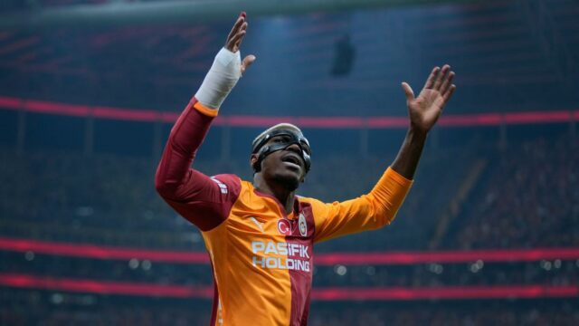 Osimhen soma mais um troféu na Turquia e conquista títulos Osimhen soma mais um troféu na Turquia e conquista títulos consecutivos da SuperLig com o Galatasaray