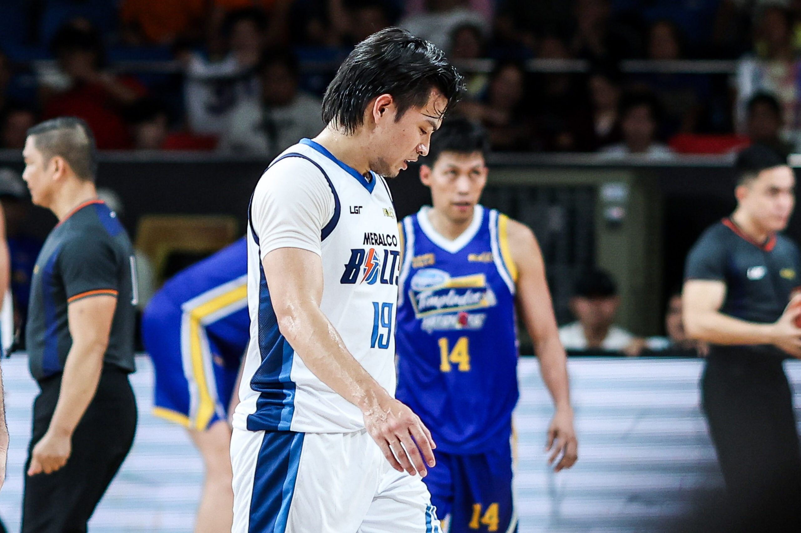 ARQUIVO – Bong Quinto do Meralco Bolts durante um jogo contra Magnolia Hotshots nas quartas de final da PBA Commissioner's Cup.