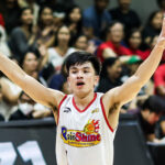 Adrian Nocum Rain or Shine x Ginebra semifinais do PBA