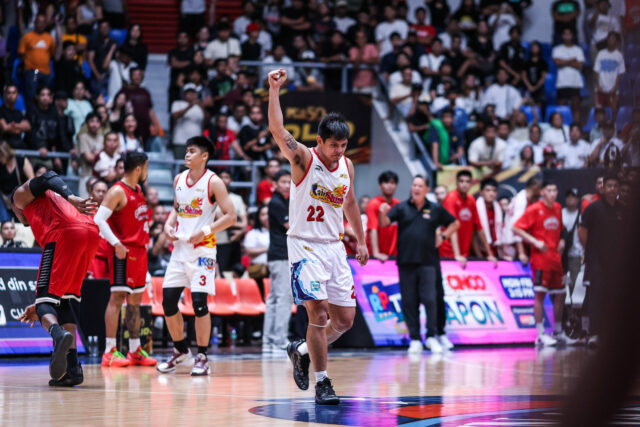 PBA: Rain or Shine supera Ginebra por 1-0 nas semifinais Faça chuva ou faça sol Jhonard Clarito, do Elasto Painters, durante um jogo contra Barangay Ginebra Gin Kings nas semifinais da PBA Commissioner's Cup de 2026.