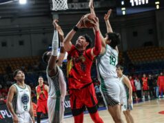 PBA: San Miguel Beer entra no quinto seed tie e elimina Terrafirma June Mar Fajardo, do San Miguel Beermen, durante um jogo contra o Terrafirma Dyip na PBA Commissioner's Cup de 2026.