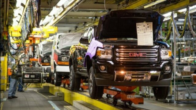 Pabrikan Mobil Besar Mulai Kurangi Karyawan
