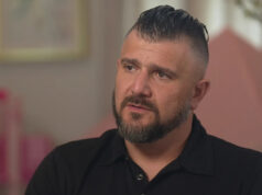 Papai fala depois de ganhar caso de direito de visitação dos avós ABC News - FOTO: Scott Naso fala com Juju Chang da ABC News depois de vencer um processo legal contra seus sogros sobre seus direitos de visitação para ver sua filha Laila.